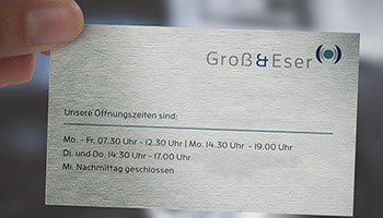 Praxiskarte mit Öffnungszeiten